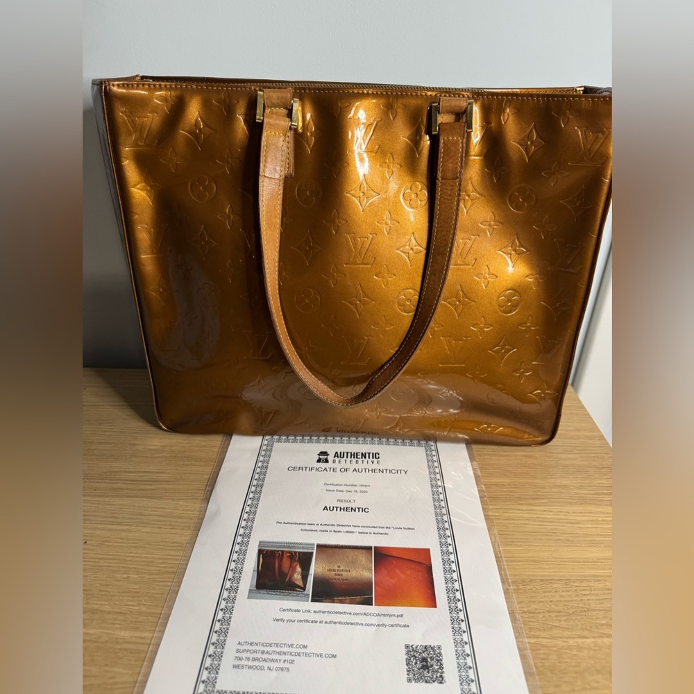 Authentic Louis Vuitton vernis Columbus tote